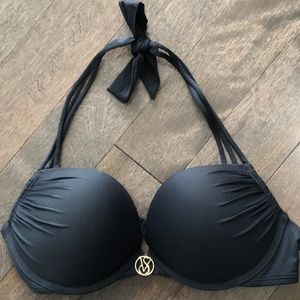 Victoria’s Secret Incredible black strappy halter